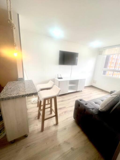 *hermoso Y Comodo Apartamento Cerca Al Aeropuerto Apartamento Bogotá