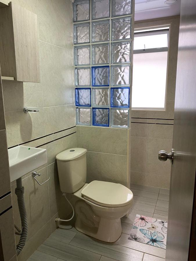 Nr Airport & Embassy / Rooms-apartments