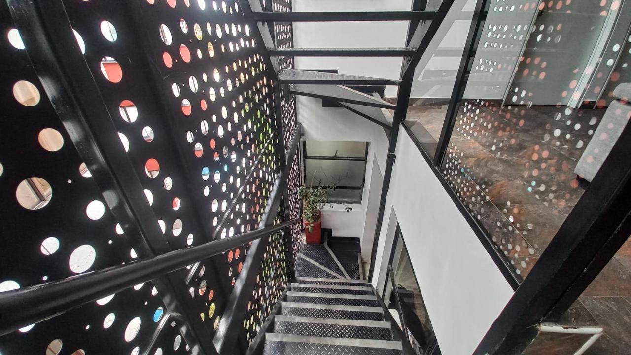 Mosaic House Hotel *