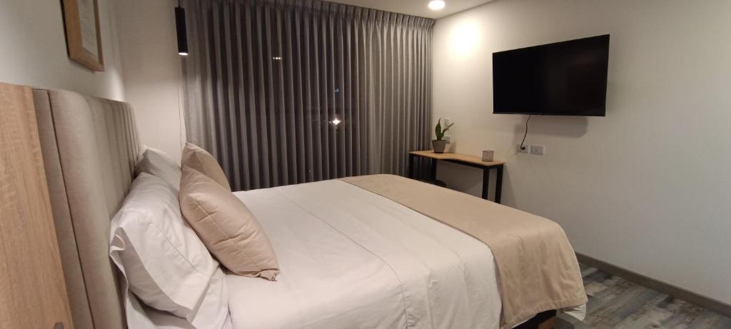 86 Apartahotel