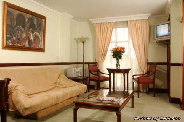 Vintage Hotel 4*