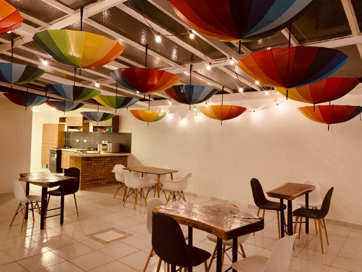 Hostal Casa Creazzo 62 - Movistar Arena