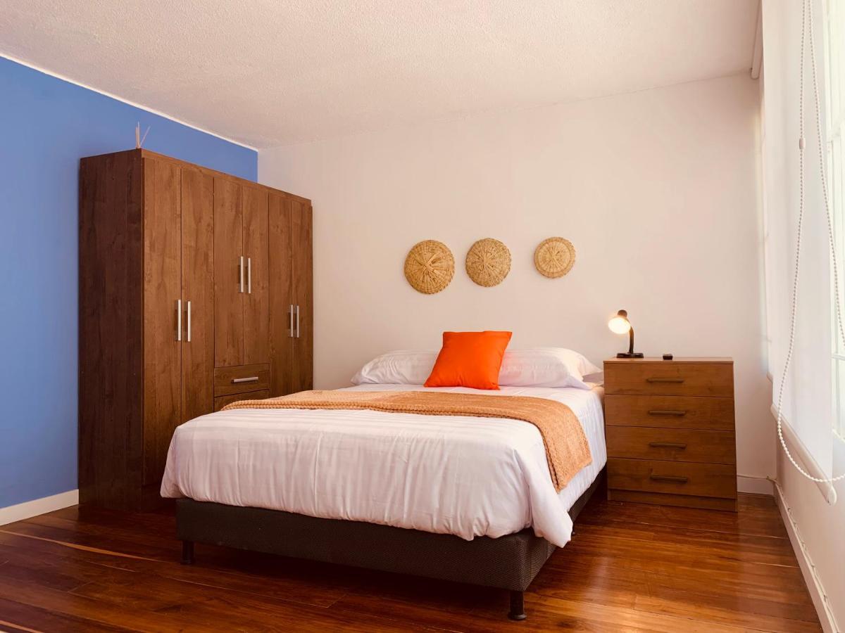 Hostal Casa Creazzo 62 - Movistar Arena *