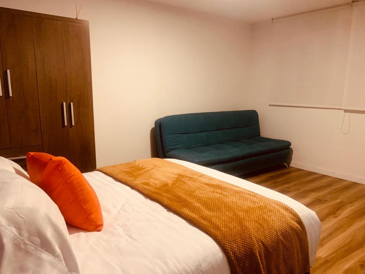 Hostal Casa Creazzo 62 - Movistar Arena *