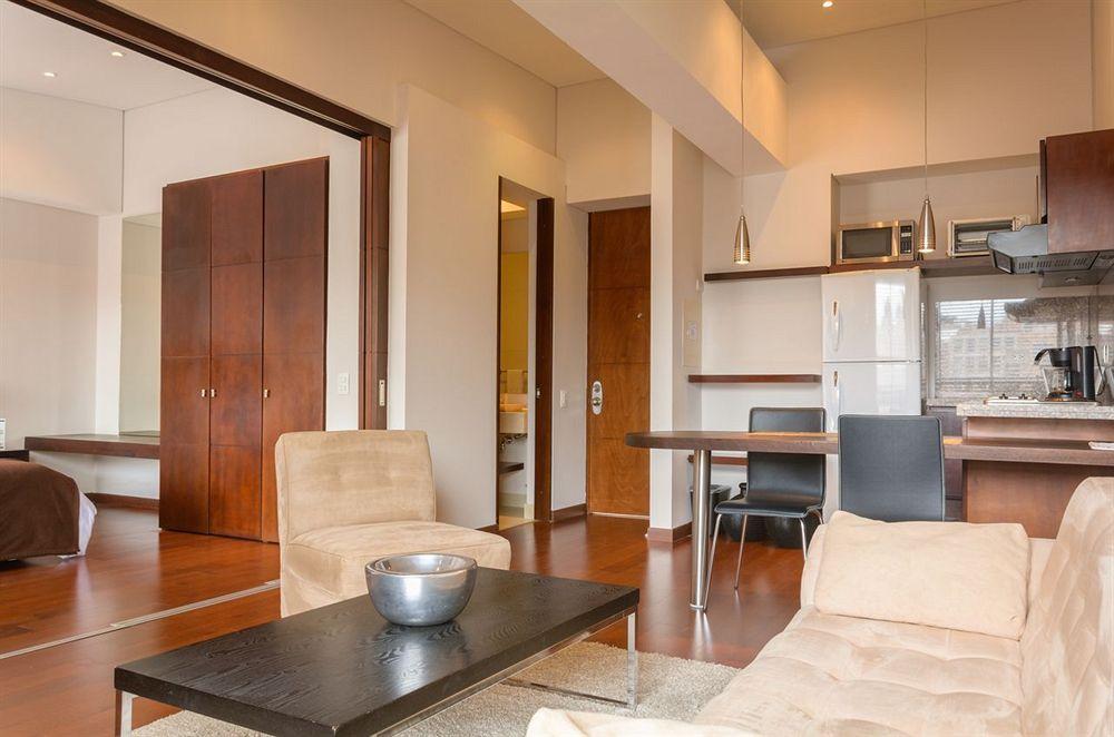 Nico Apartasuites Hotel