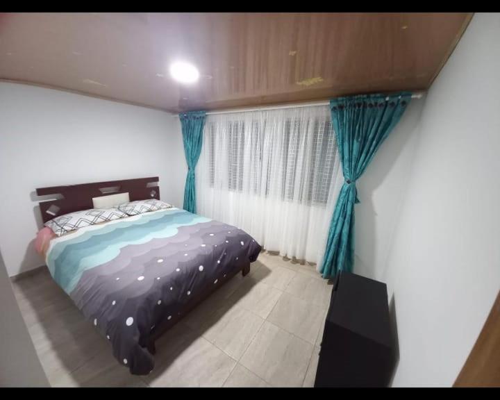 Apartamento Familiar, Cerca Al Aeropuerto Bogotá