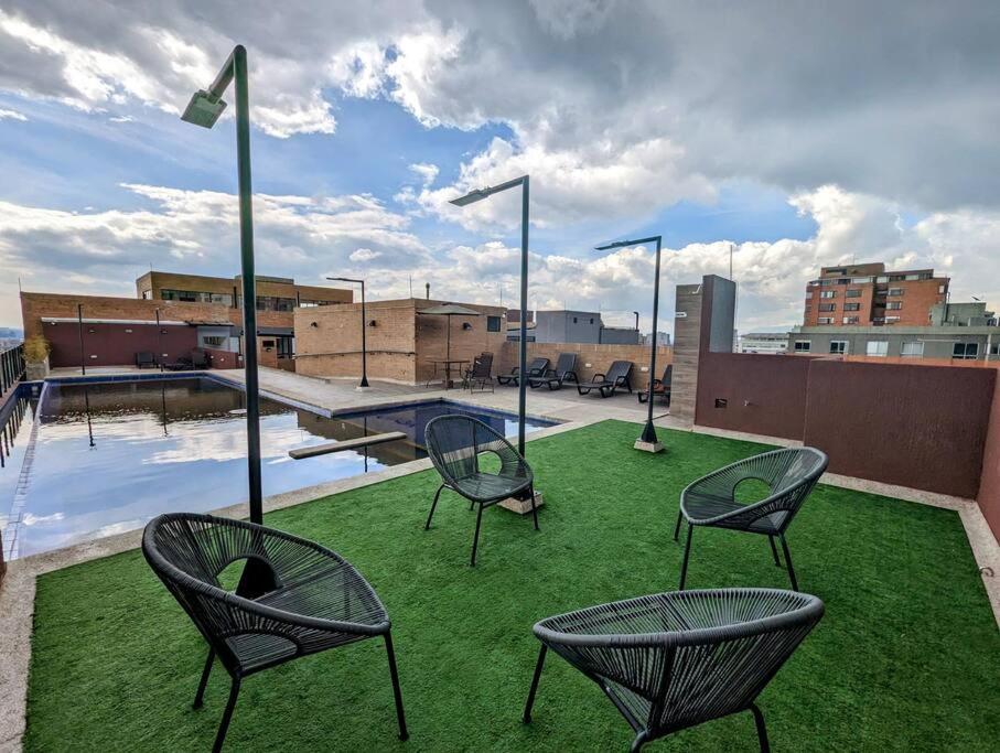 Loft In The Heart Of The City! *