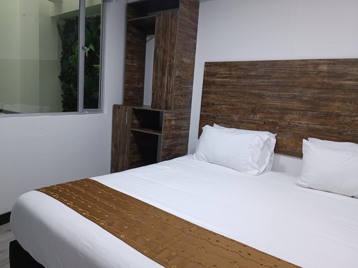 Hotel American Visa Corporate 4*