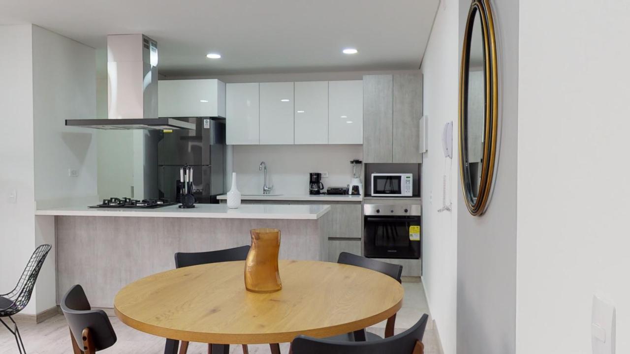 Apartamento Lujoso Apto De 2 Amplio Con Excelente Vista Bogotá