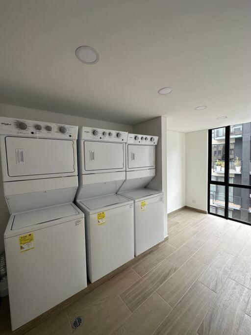 Apartamento Aparta-estudio Dotado Para Estrenar *