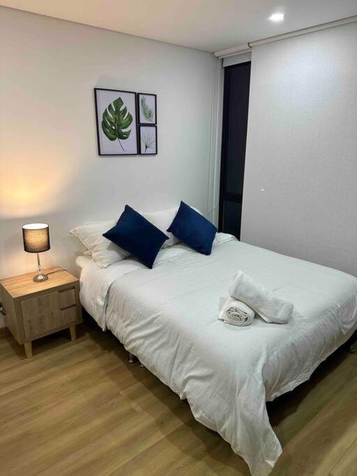 Apartamento Aparta-estudio Dotado Para Estrenar