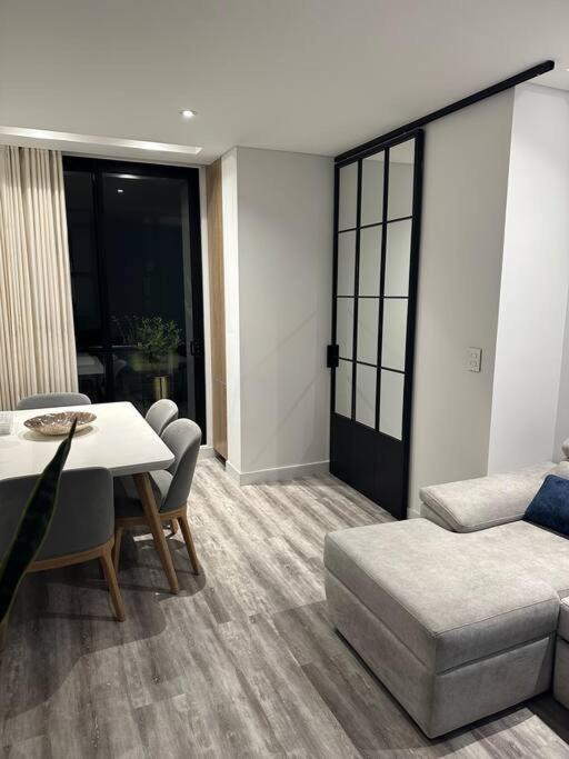 Apartamento Completo Totalmente Dotado, Cama King Apartamento