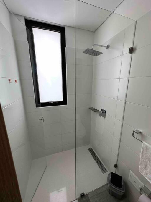 Apartamento Apartamento Completo Totalmente Dotado, Cama King