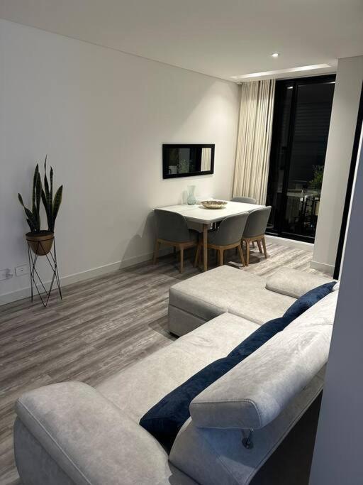 Apartamento Completo Totalmente Dotado, Cama King * Bogotá