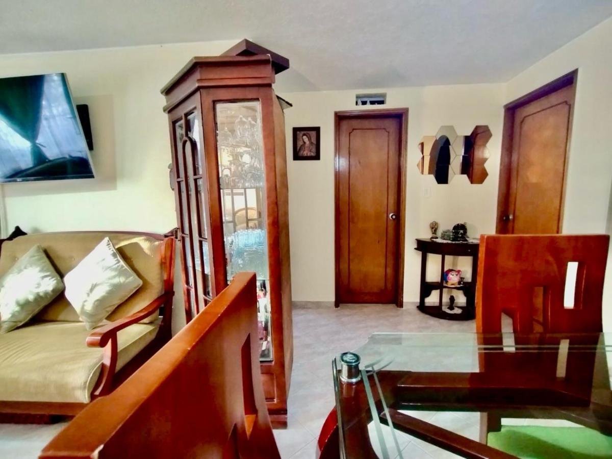 Habitación en casa particular Hogar Emerawa - Corferias - Embajada Americana *