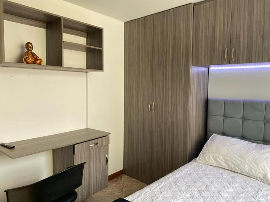 Apartamento En El Centro Turistico De Con Vista Urbana Bogotá