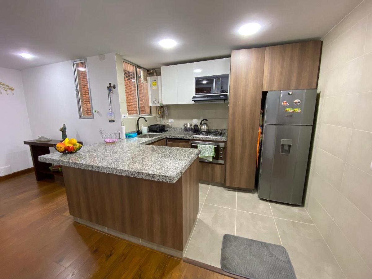 Junto A La Candelaria Apartamento *