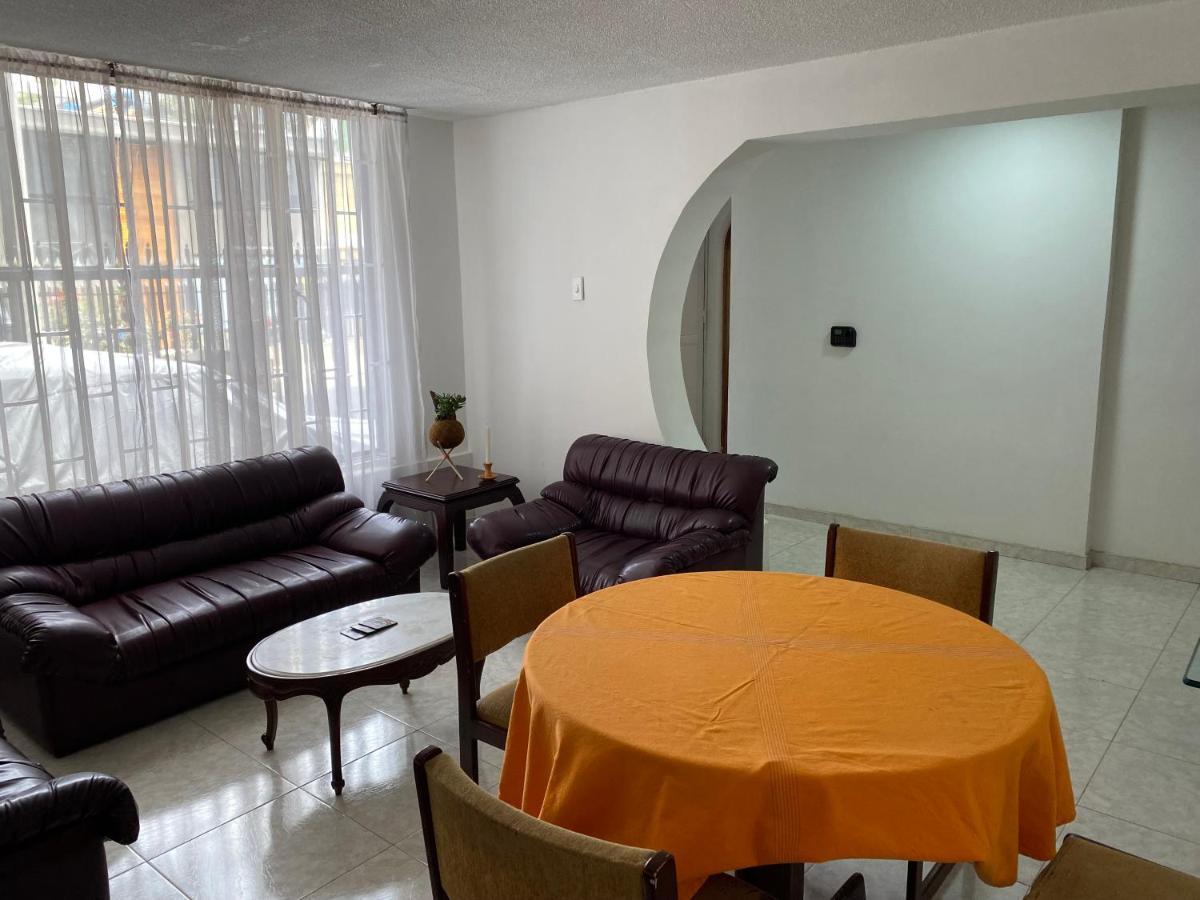 La Casa De Mario Habitación en casa particular Bogotá