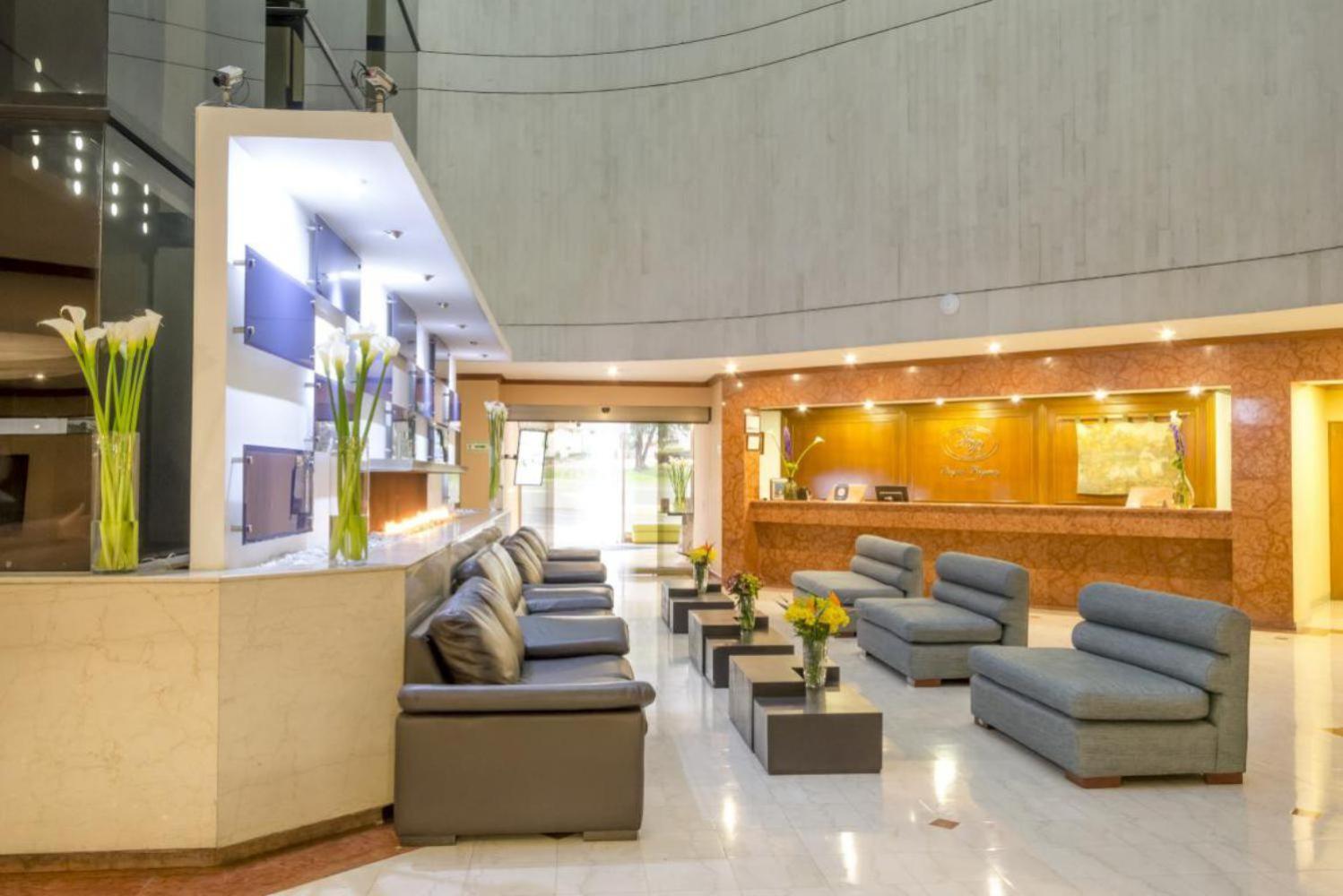 Regency Usaquén 4*
