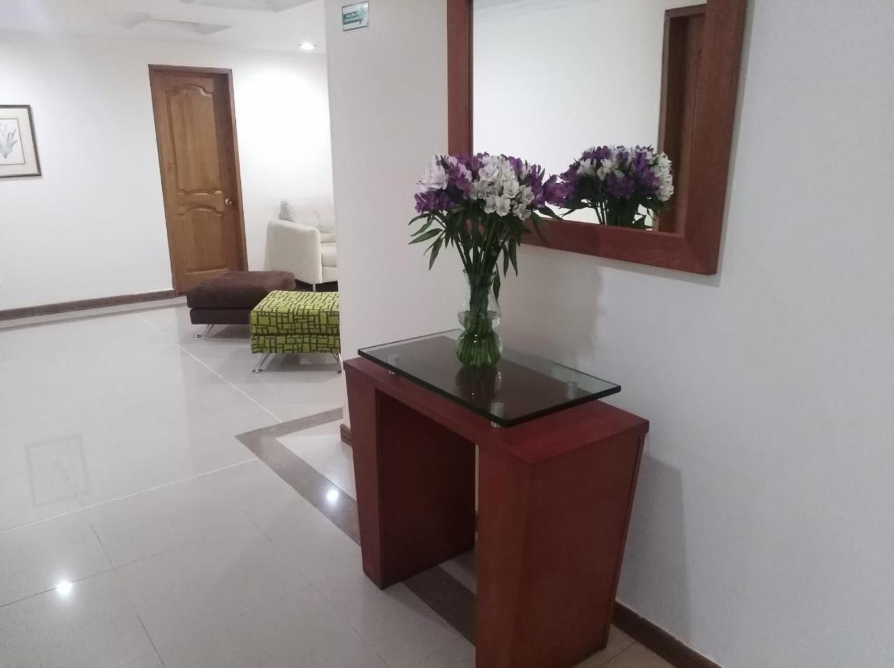 Casa La Riviera Hotel