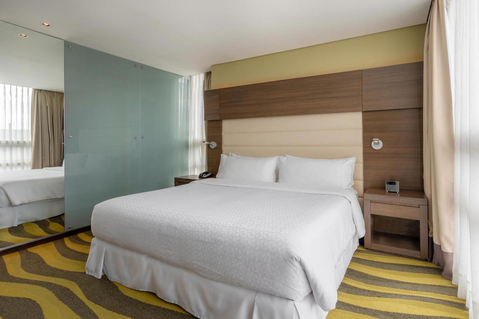 Four Points By Sheraton Hotel 4*