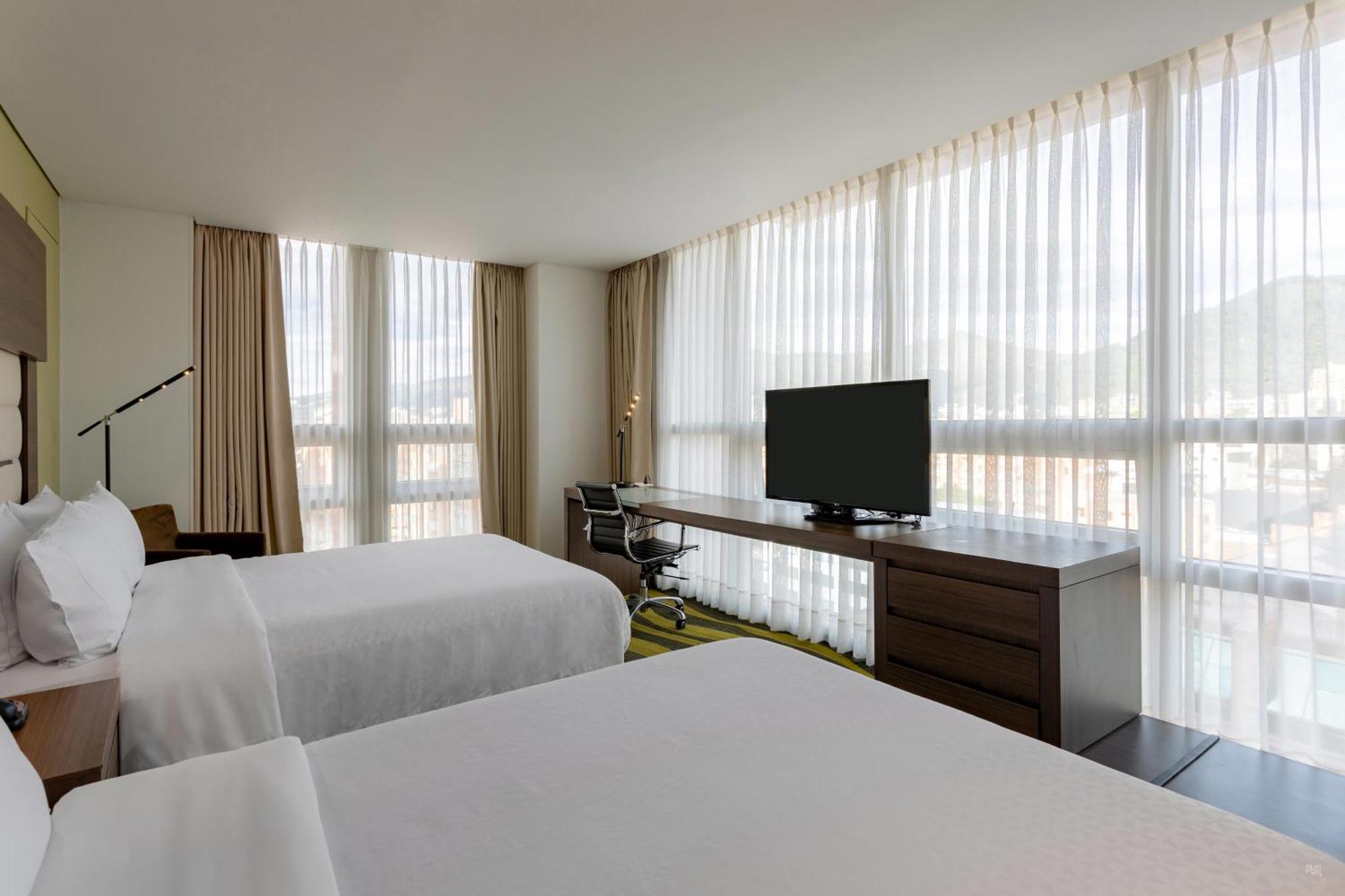 Four Points By Sheraton Hotel