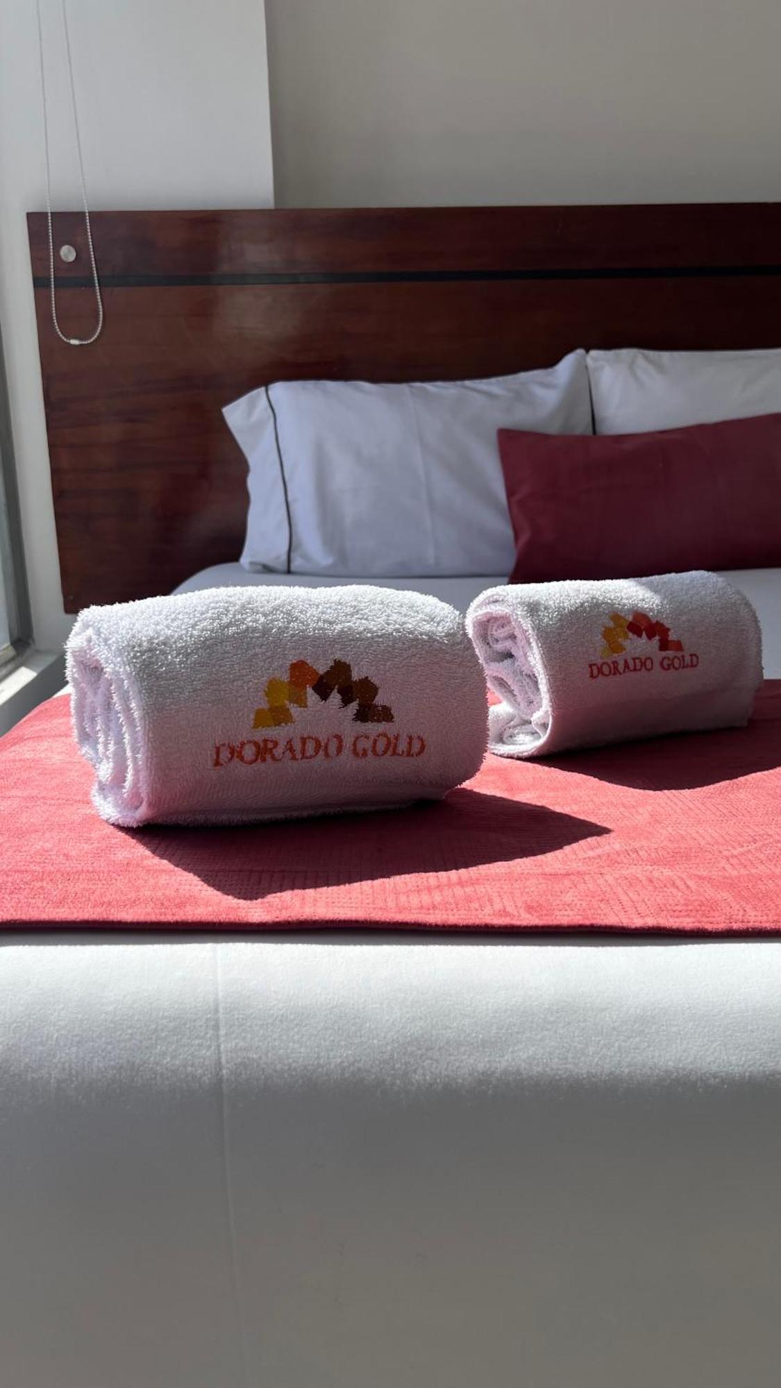 Dorado Gold Airport Hotel