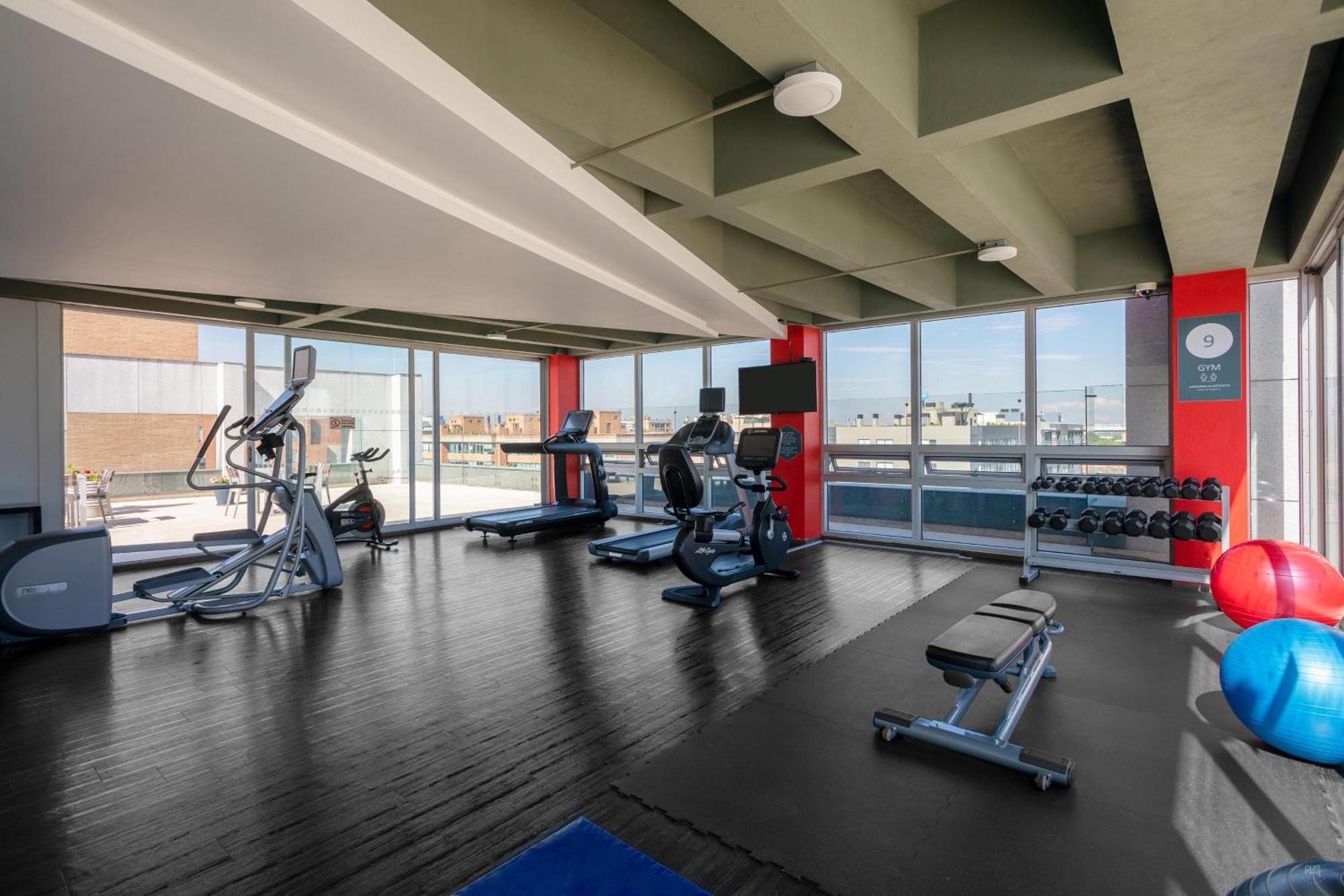 Four Points By Sheraton Hotel 4*