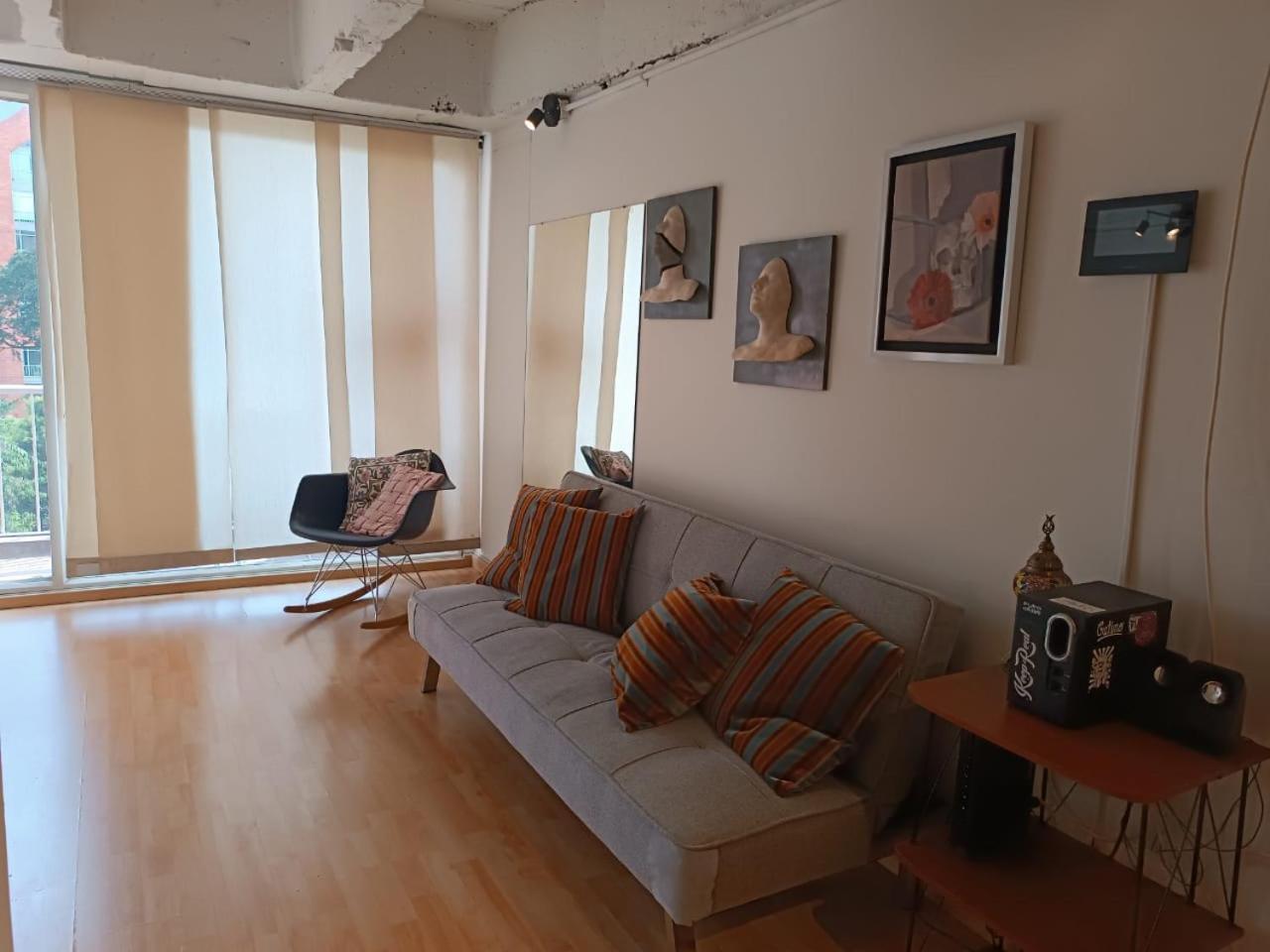 Con Balcon Javeriana Por Mensualidades Apartamento Bogotá