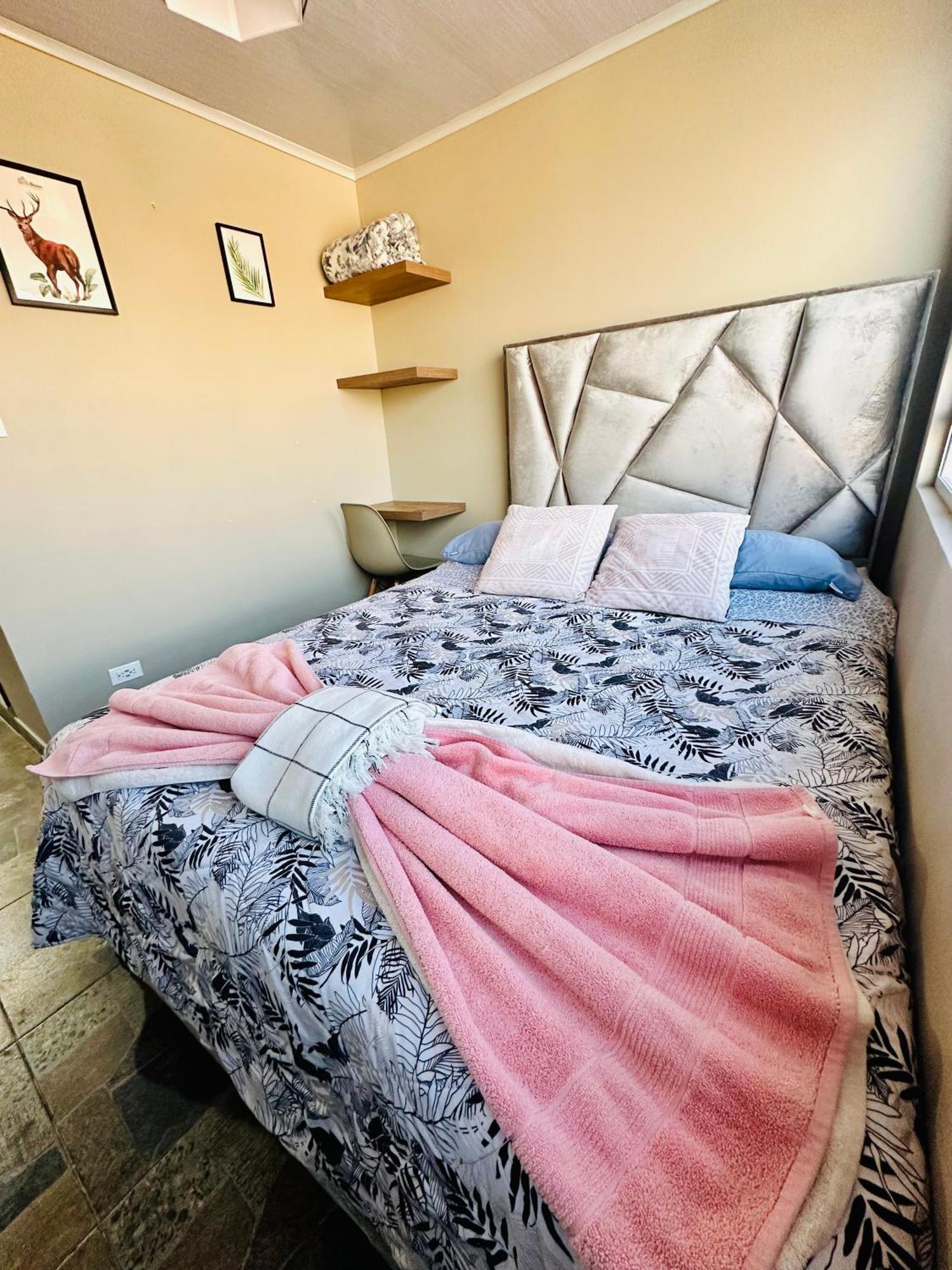 Private Close To The Dorado Airport Bed and breakfast *
