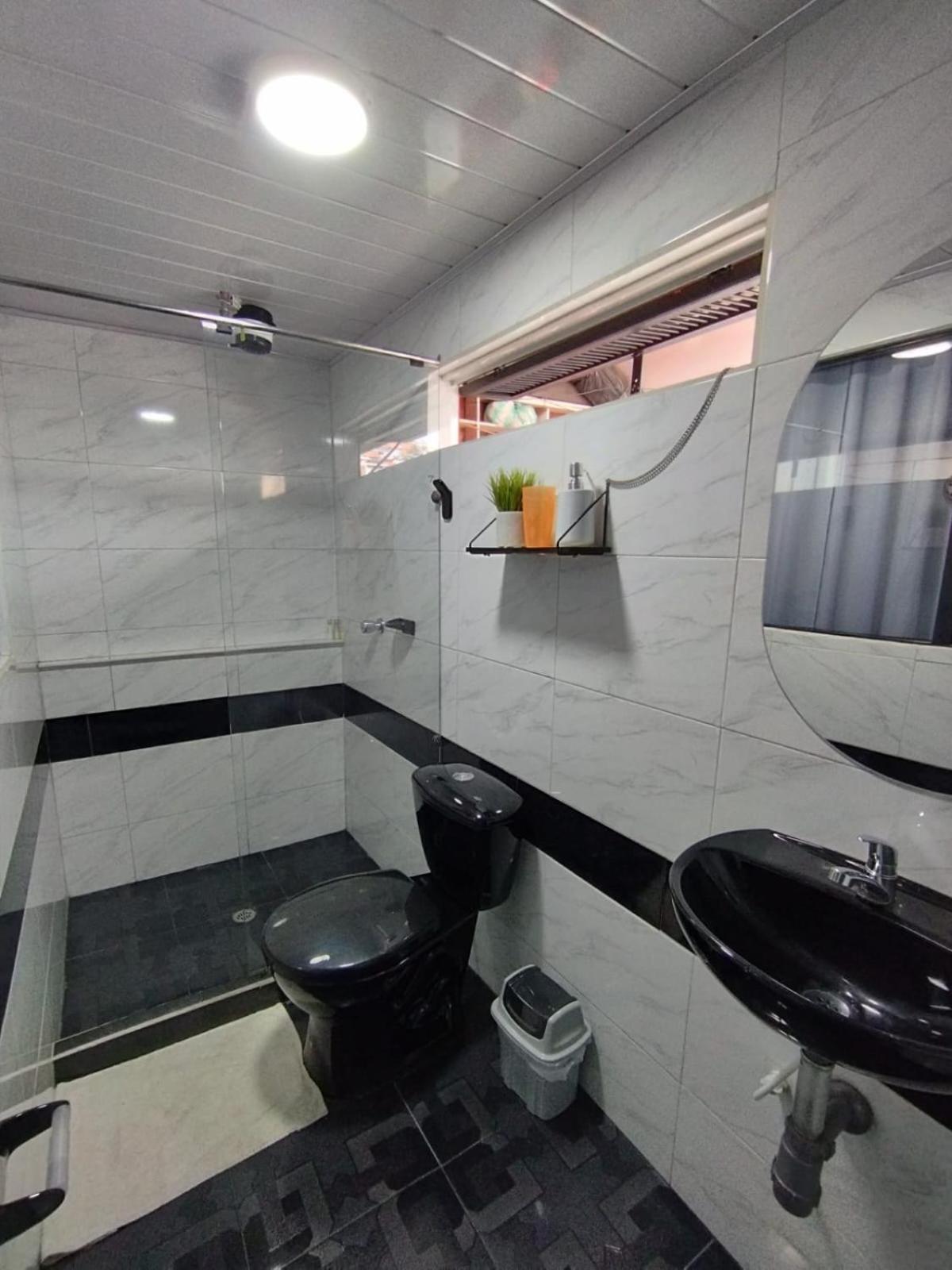 Con Bano Privada Quiroga Habitación en casa particular Bogotá