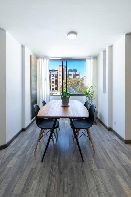 Apartamento 4 - 1 Parque 93, *