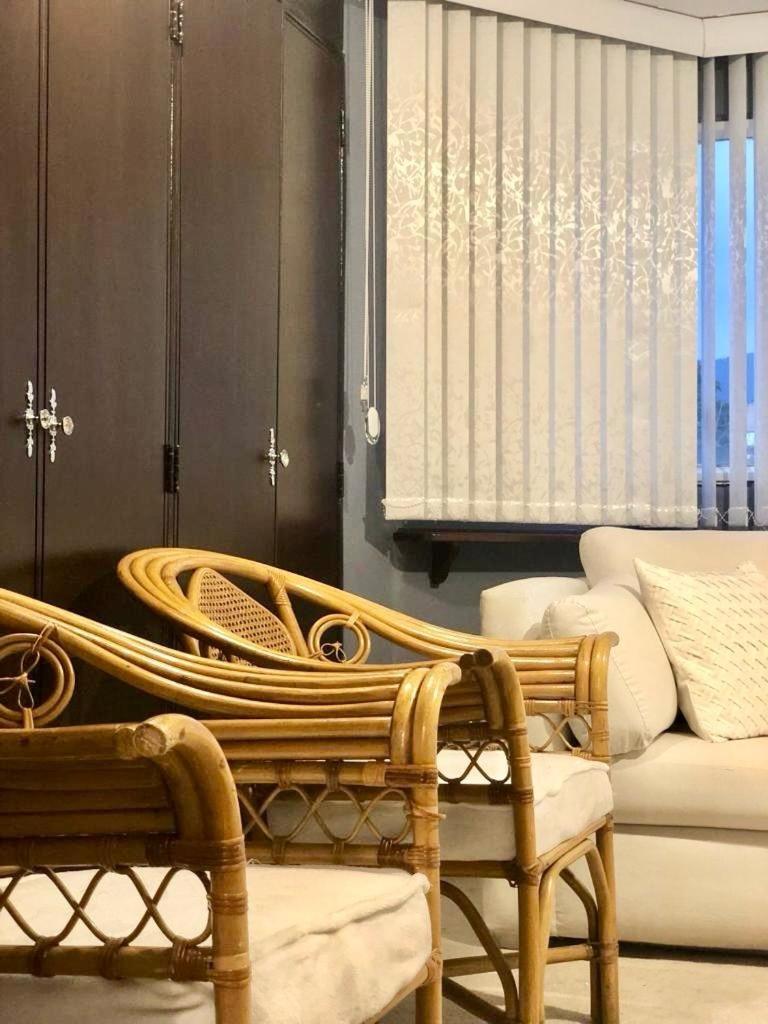 Lejos De Tu Hogar? Aqui Te Sentiras A Gusto. Homestay