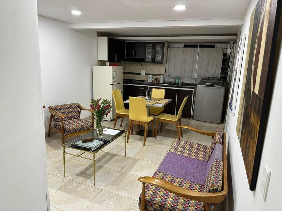 Moderno Urbano: Confort Y Estilo. Apartamento *