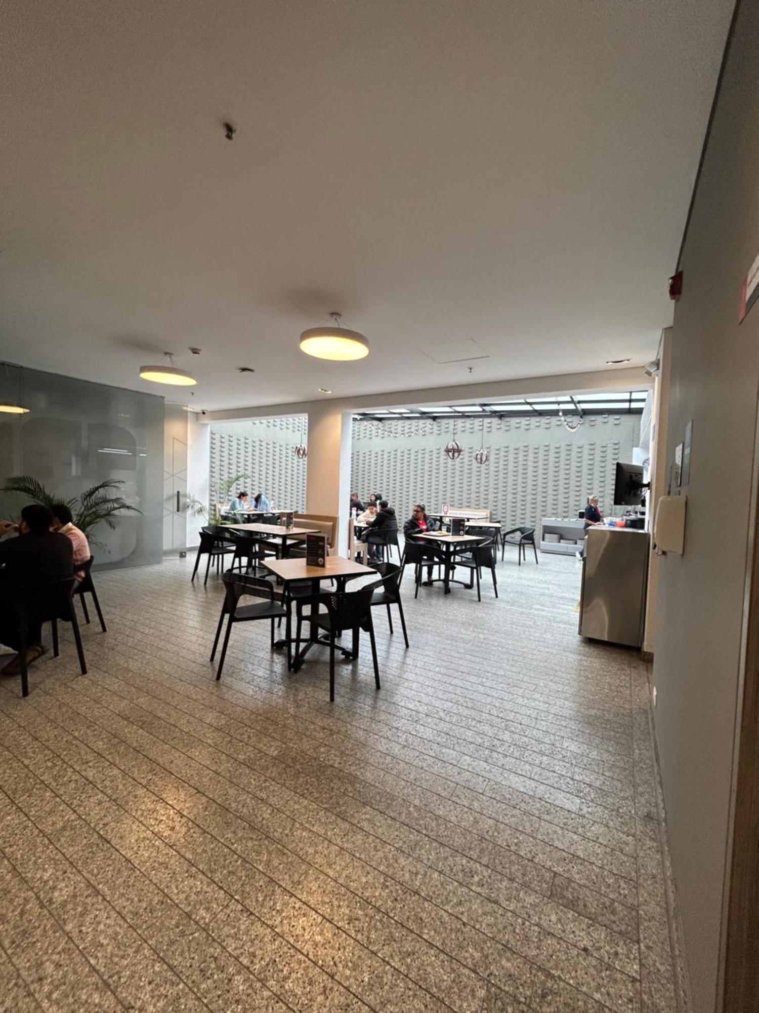 Esstudia 17-4 Hotel 3*