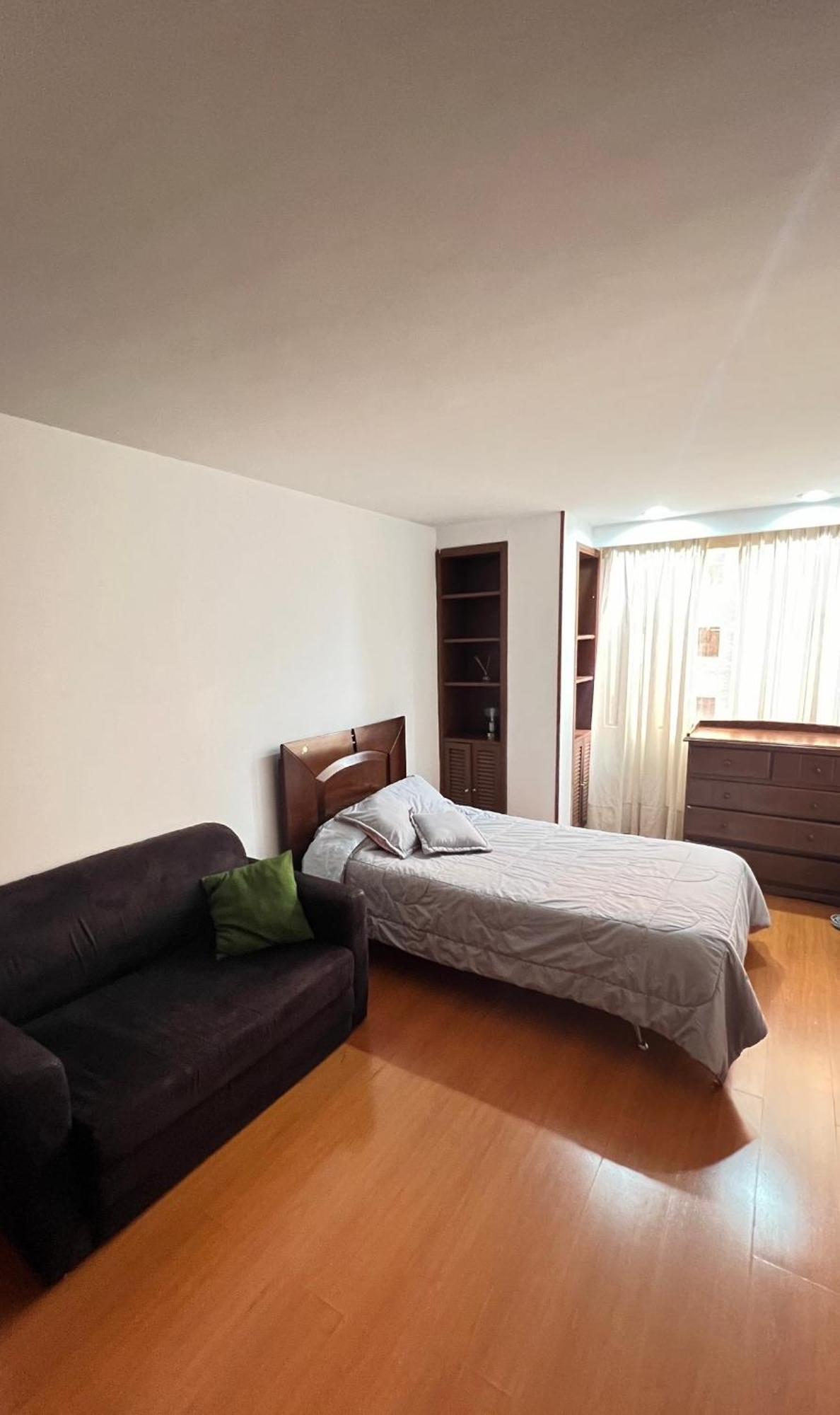 Apto Amplio En Chico - Calle 100 Apartamento Bogotá