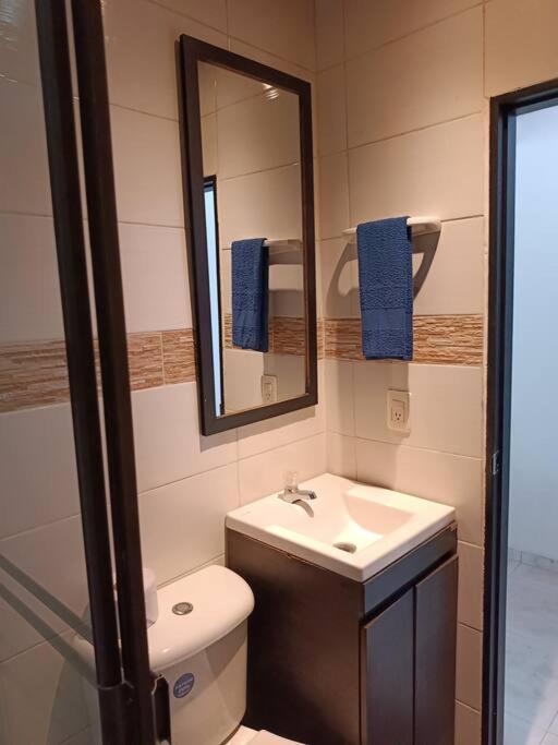 Dulce Hogar 2 Cerca Del Aeropuerto Apartamento *