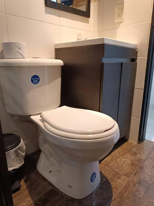 Dulce Hogar 2 Cerca Del Aeropuerto Apartamento