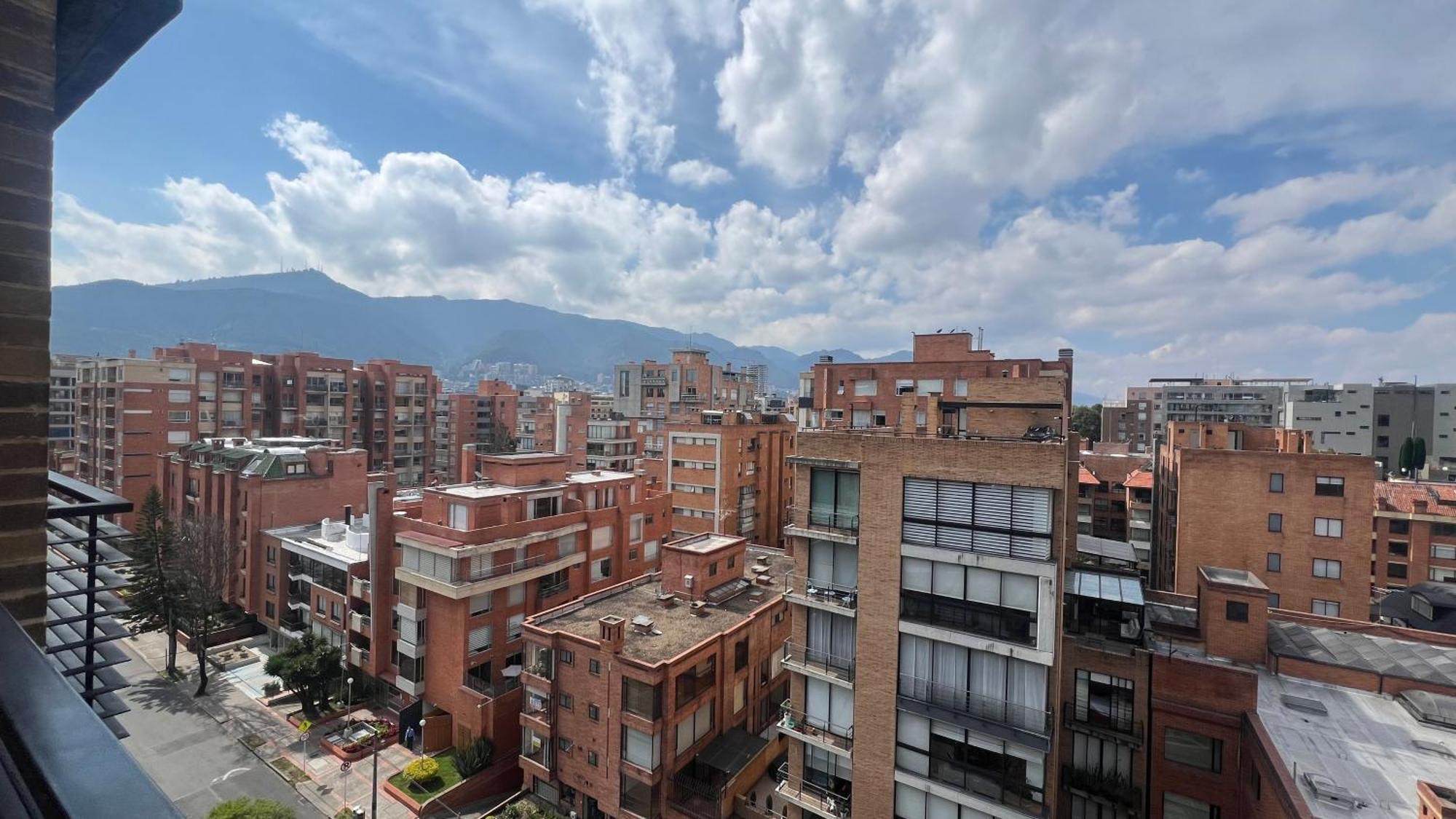 With Amenities, Coworking, Service, Gym *