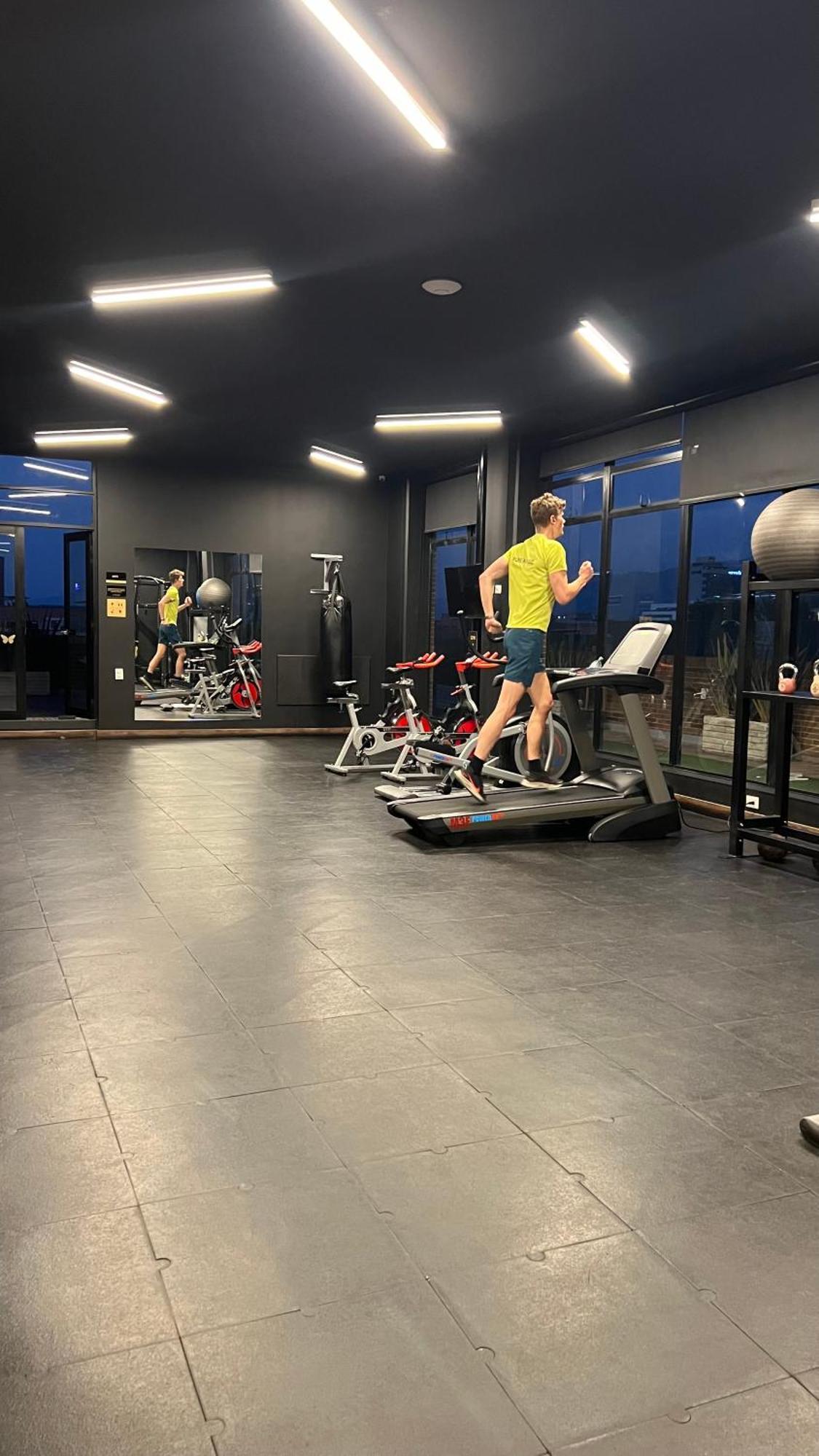 With Amenities, Coworking, Service, Gym Bogotá