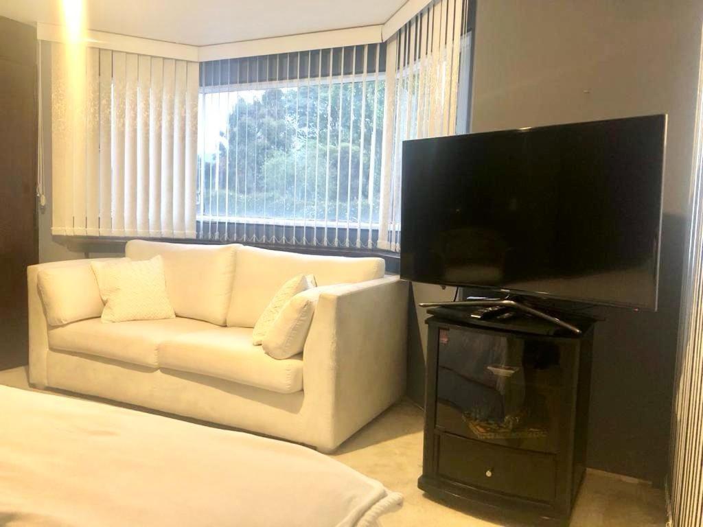 Lejos De Tu Hogar? Aqui Te Sentiras A Gusto. Bogota