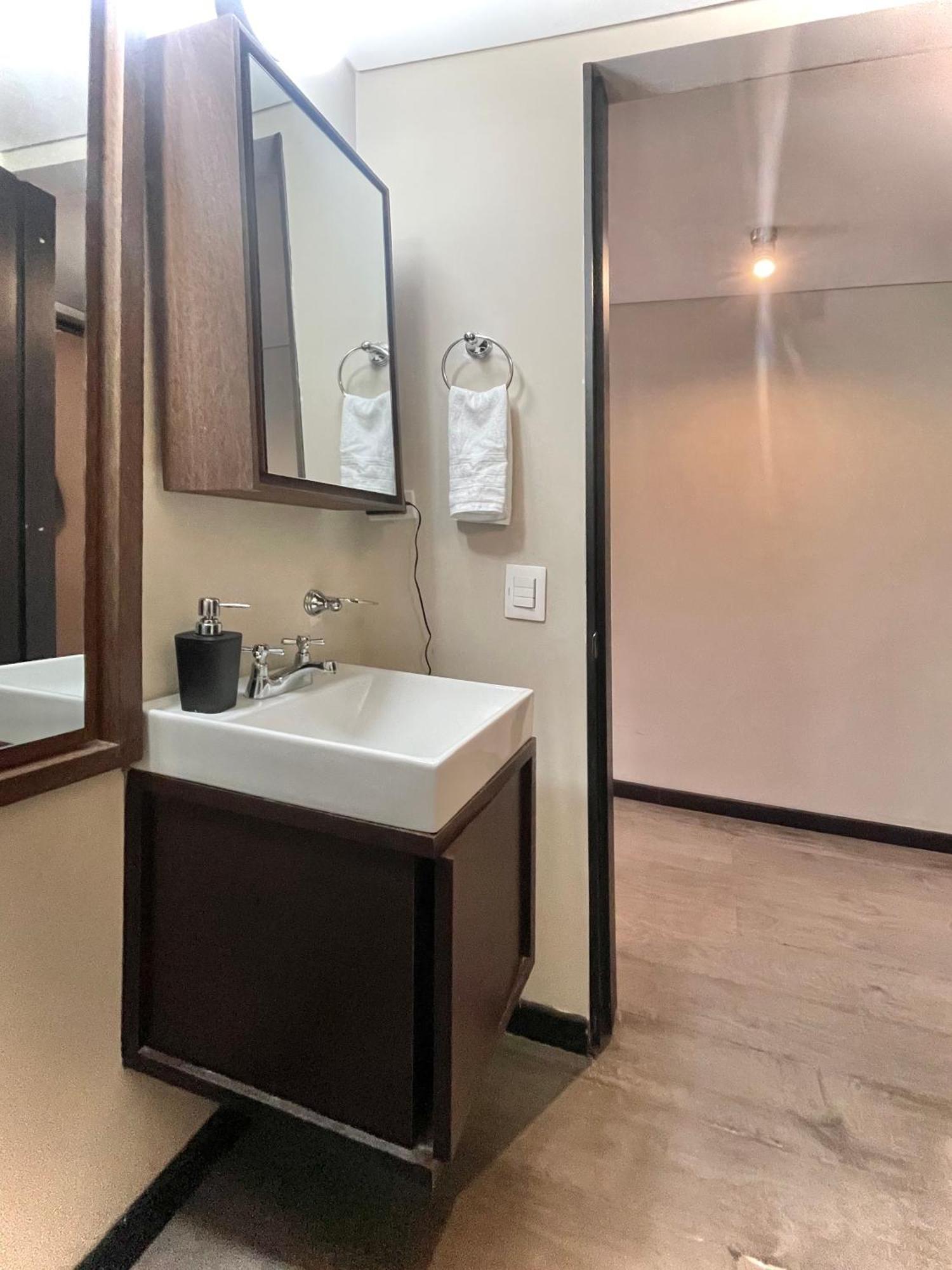Excelente Ubicacion Comodidad En Chapinero Apartamento