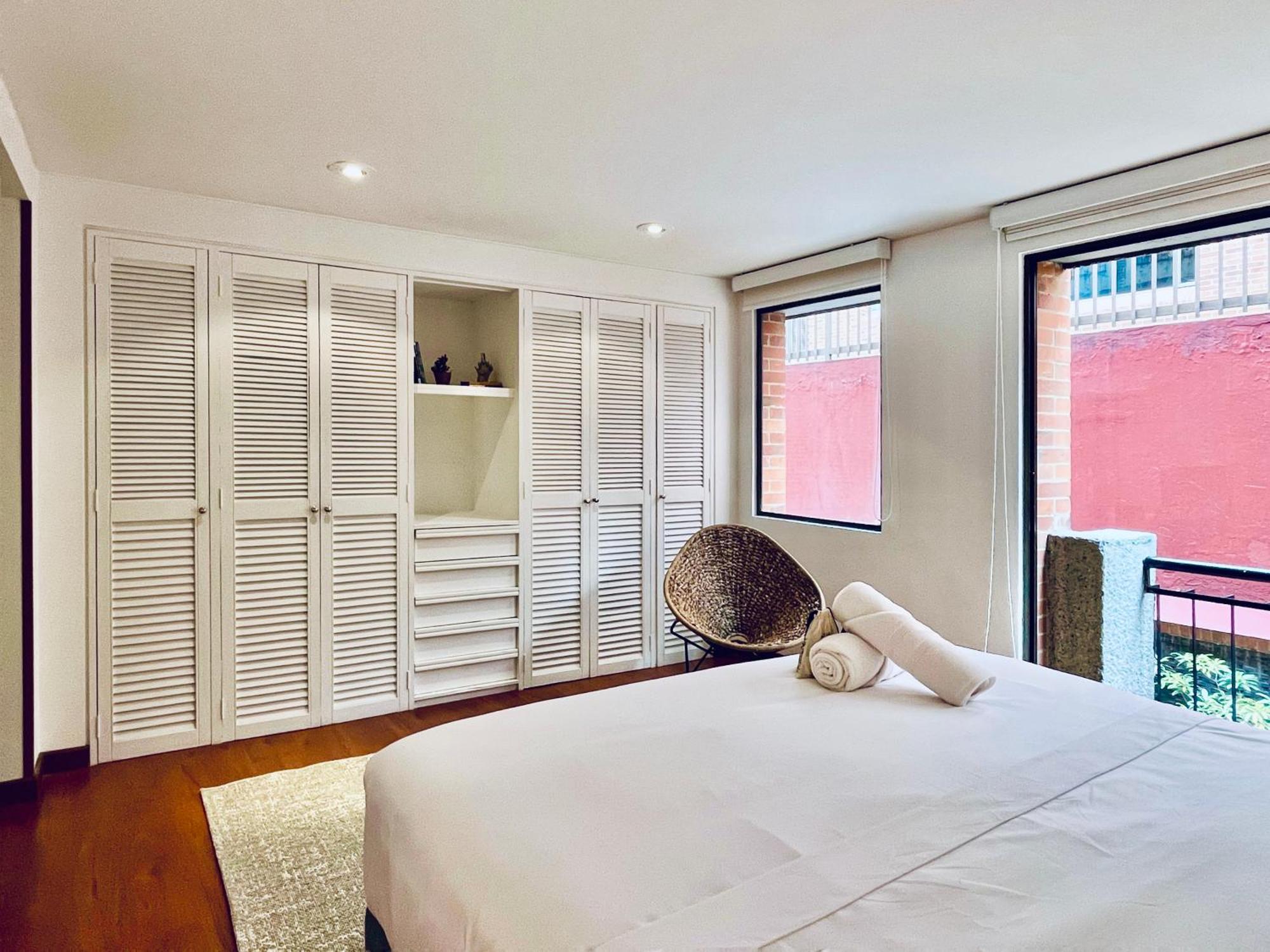 Palace By Wynwood House *