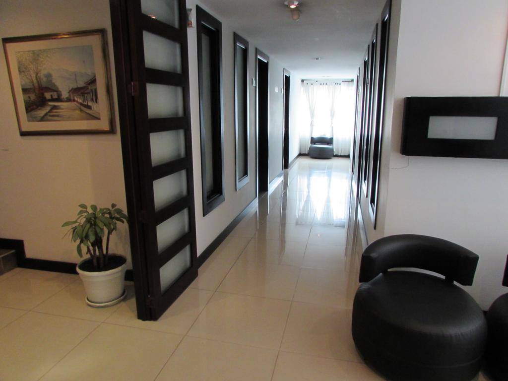 Hotel Aw Connect 33 3*