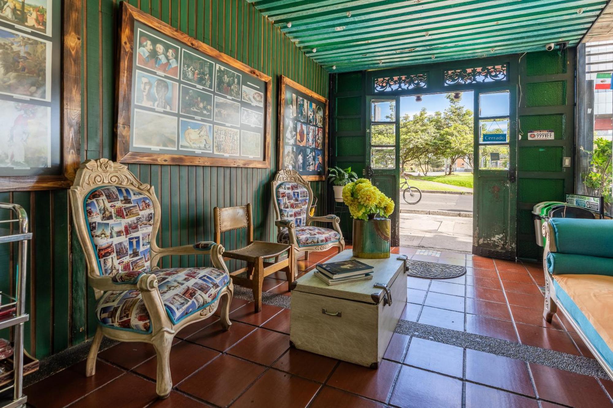 Casa Antigua