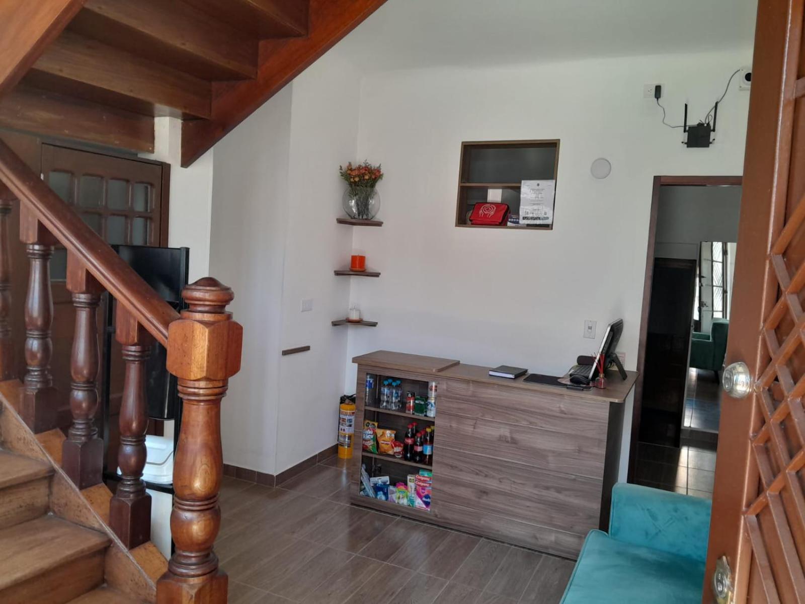 Pensión Casa Palermo 49 *