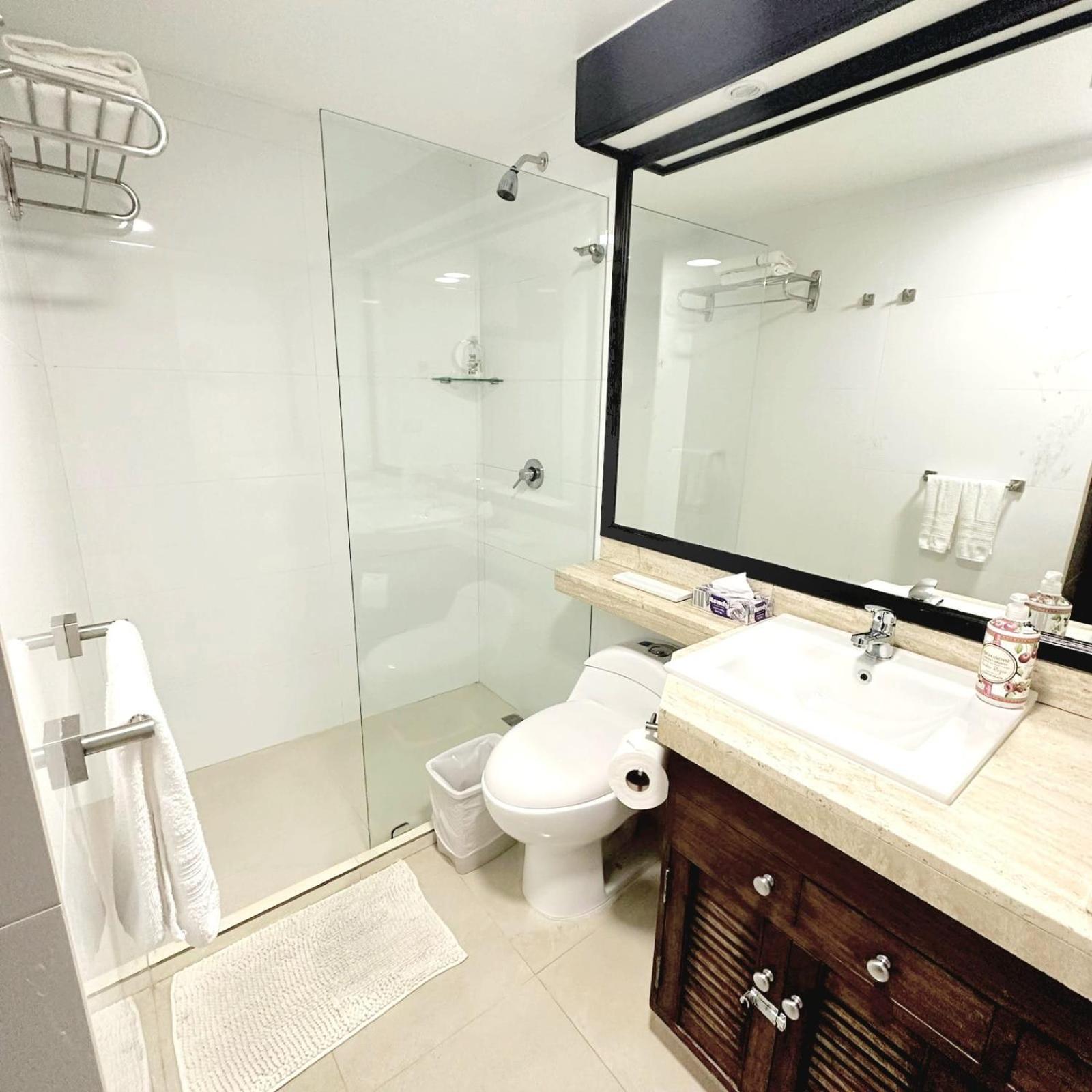 Super Apartasuite En Muy Buena Ubicacion * Bogota