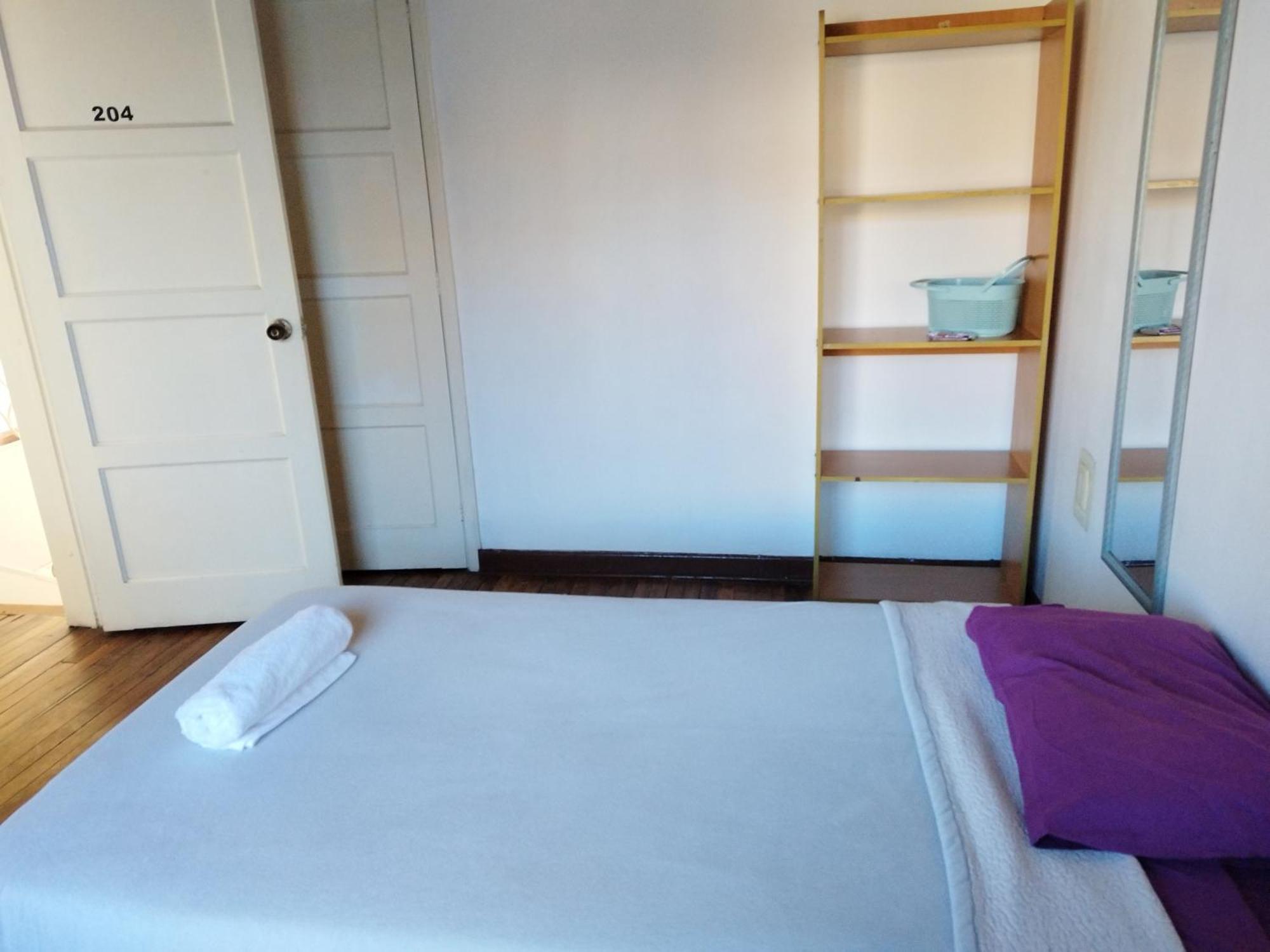 Casa En Ubicada En Zona Pensión *