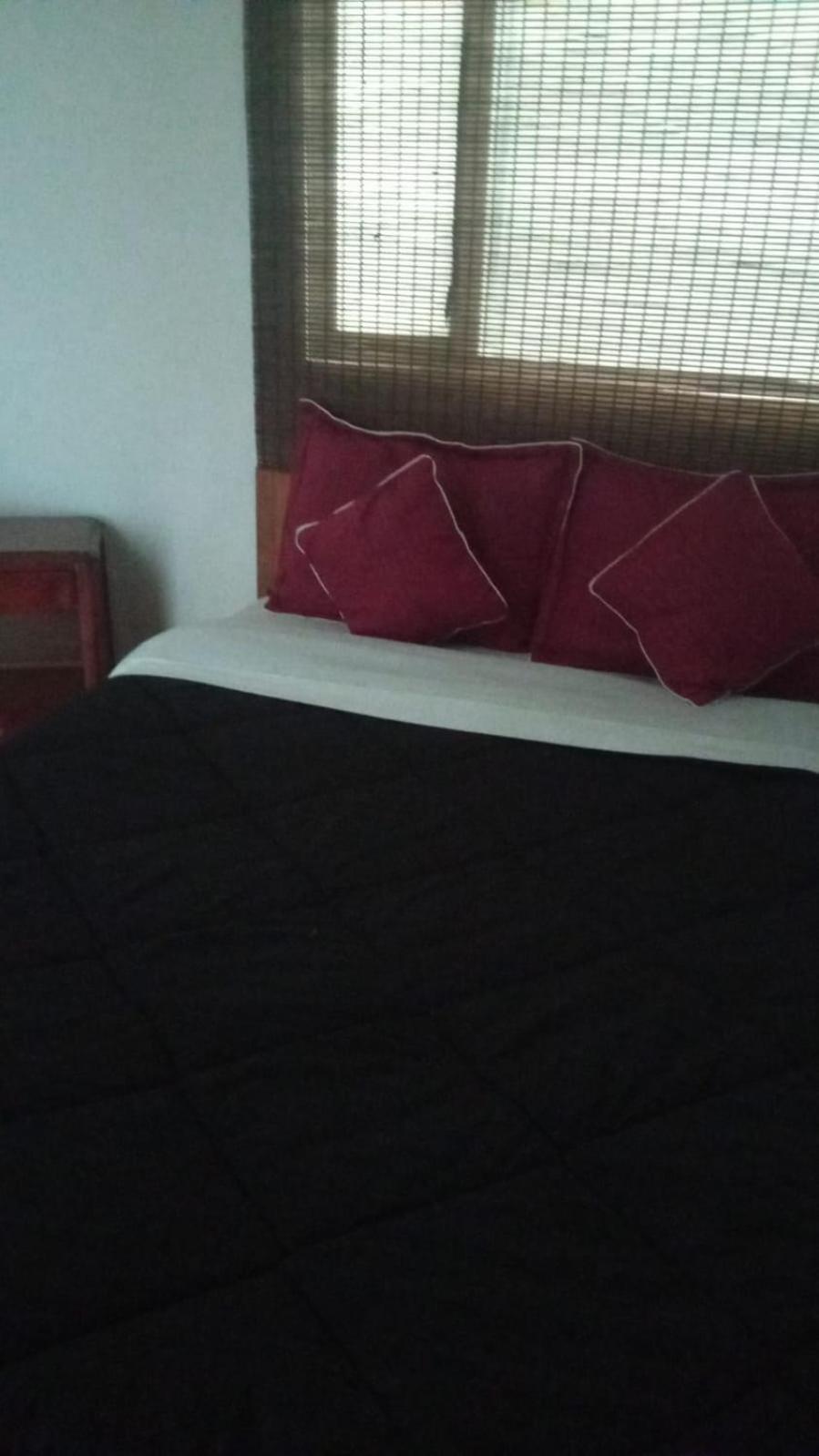 En Corferias , Cerca Al G-12 , Al Aeropuerto , A 2 Cuadras De La Estacion Transmilenio Ciudad Universitaria Alojamiento Especial Apartamento *