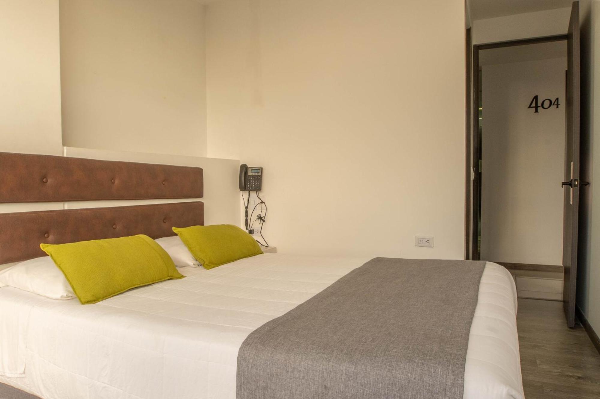 Wess Hotel